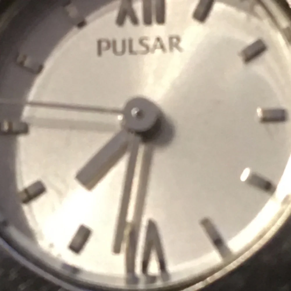Ladies Pulsar stainless steel WR quartz watch